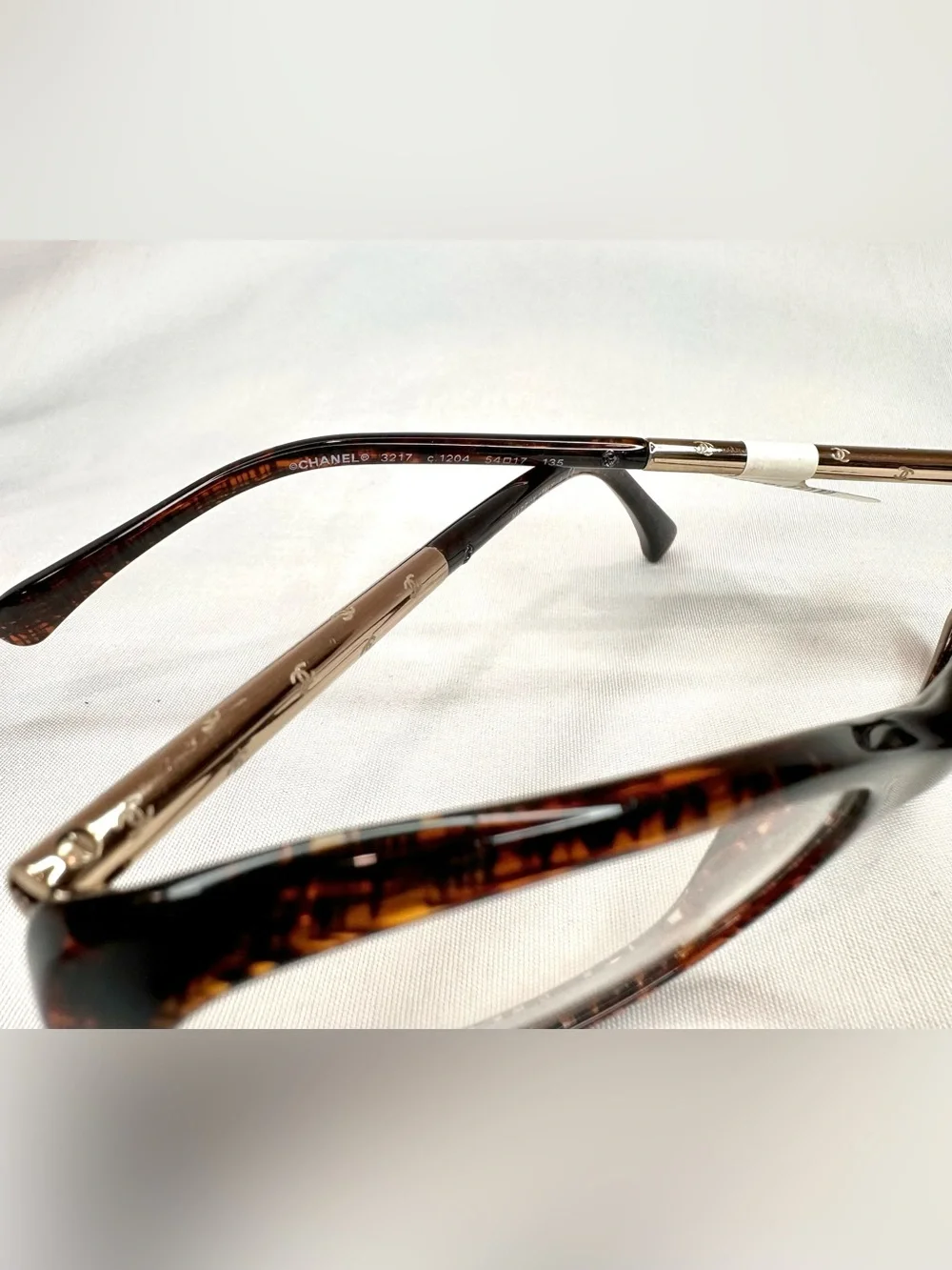 CHANEL Brown Tortoiseshell Oval Women's Glasses 3217 c.1204